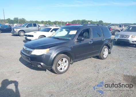 2010 Subaru Forester 2.5X Premium z USA, uszkodzony, nr VIN JF2SH6CC4AH734607